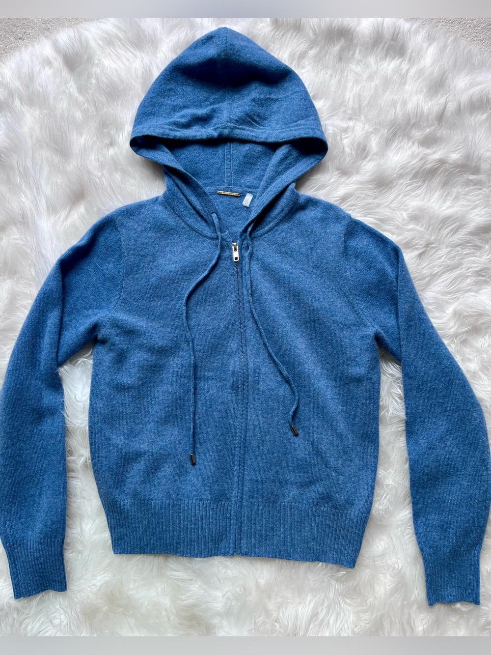 NWOT 100% Cashmere Blue Elie Tahari Hooded Zip Cardigan Jacket